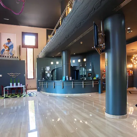 Hotel Silken Amara Plaza